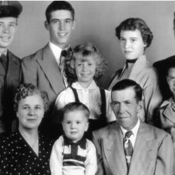 Victims of the plane crash